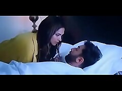 Deepika padukon kissing scene  more video link  https://clickfly.net/prZykX0